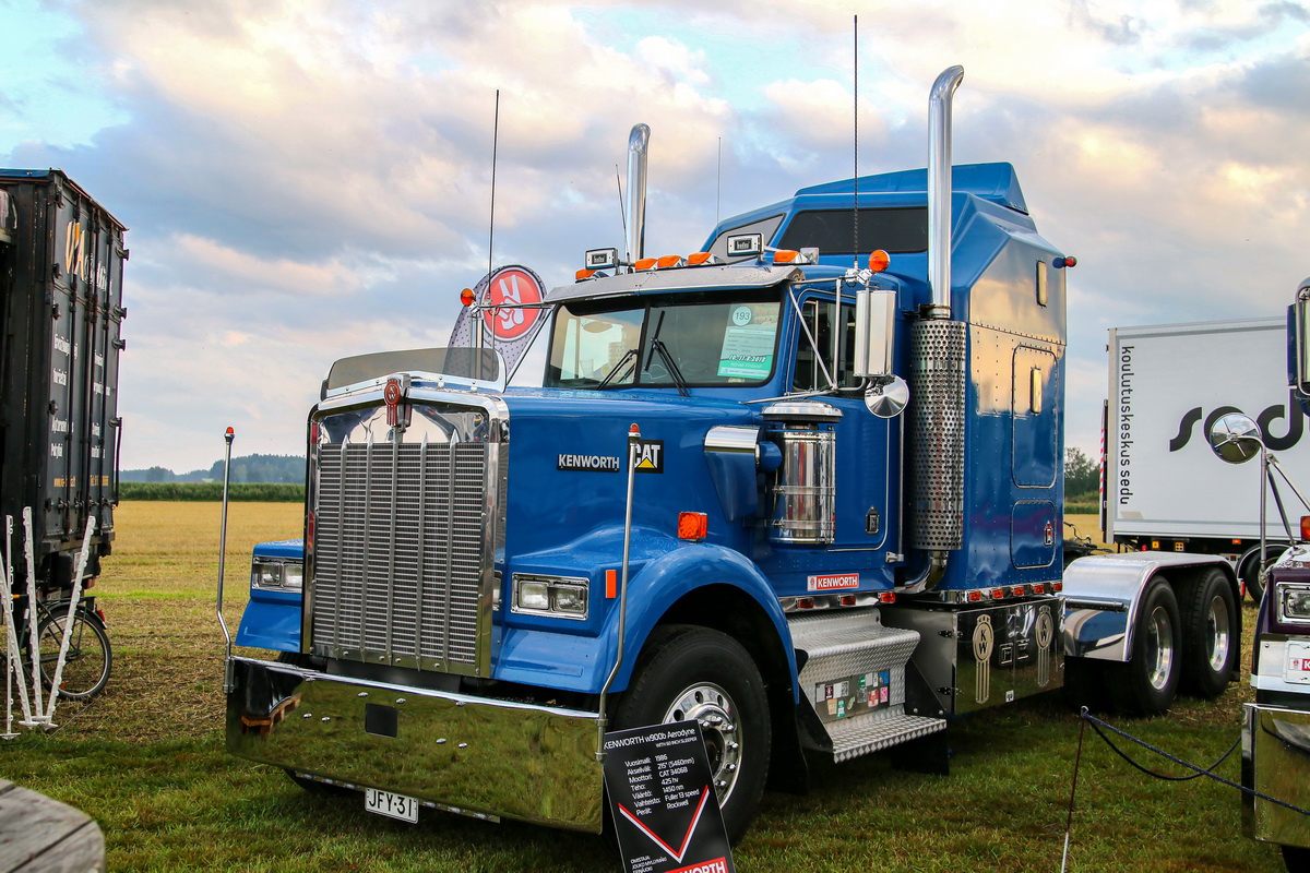 Финляндия, № JFY-31 — Kenworth W900