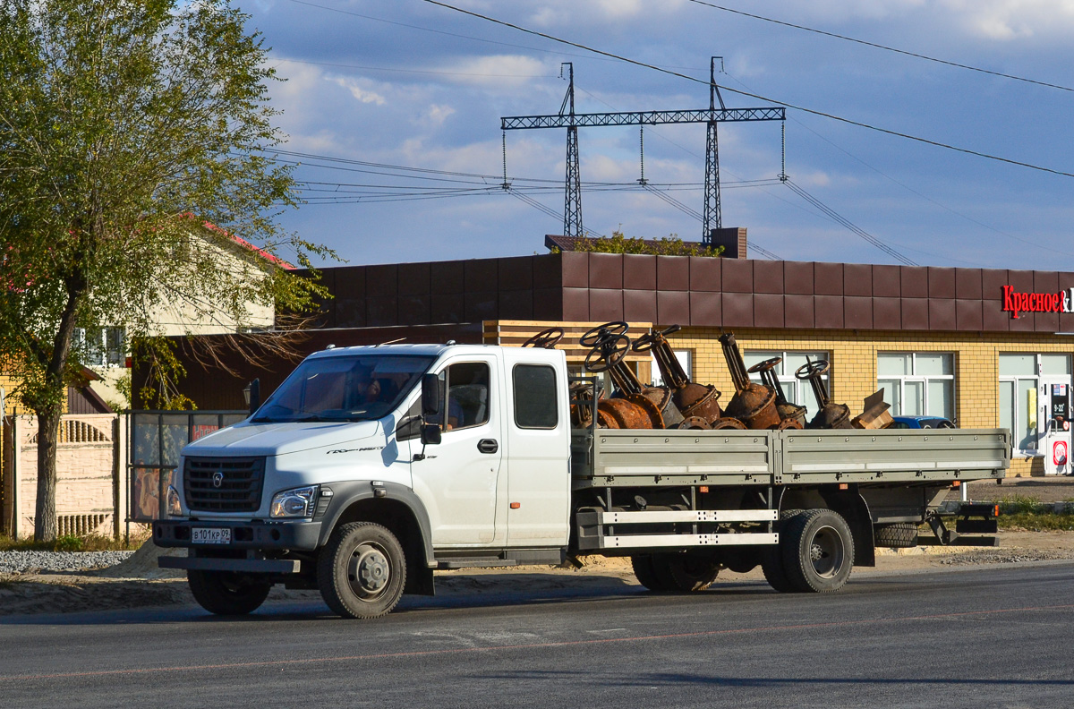 Карачаево-Черкесия, № В 101 КР 09 — ГАЗ-C42R33