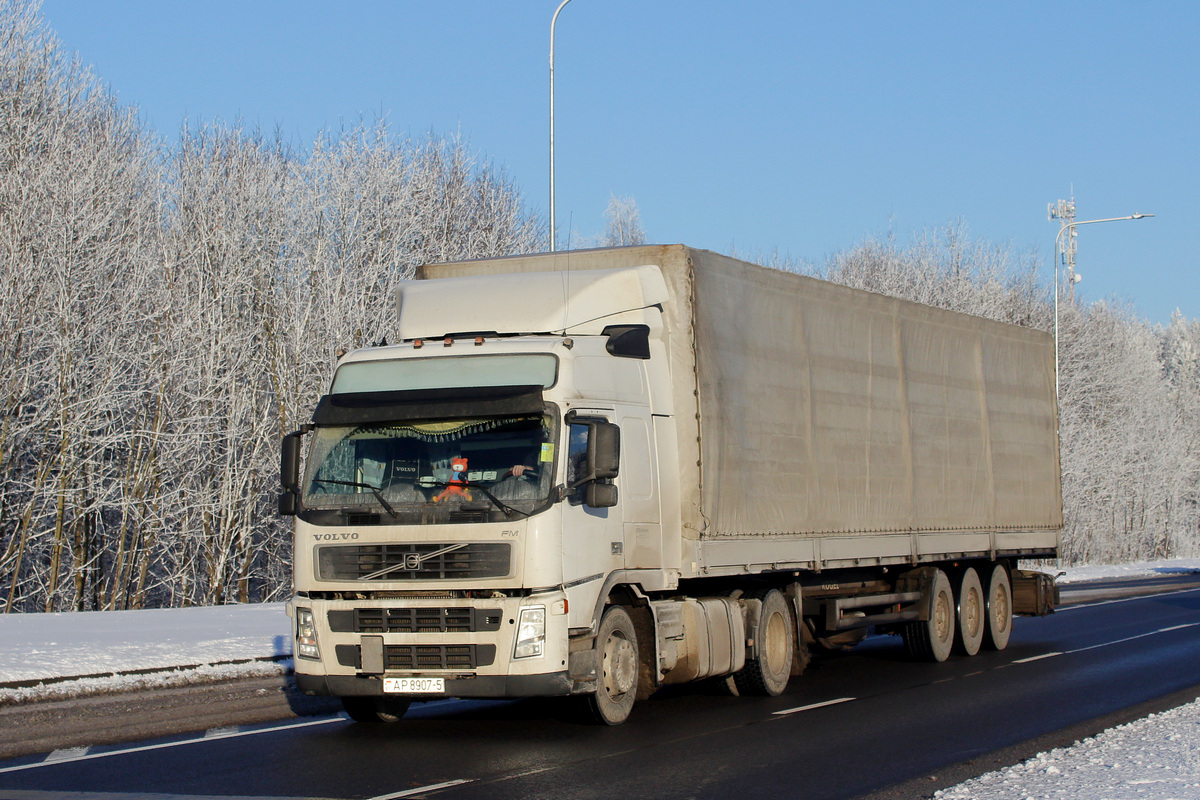 Минская область, № АР 8907-5 — Volvo ('2002) FM-Series