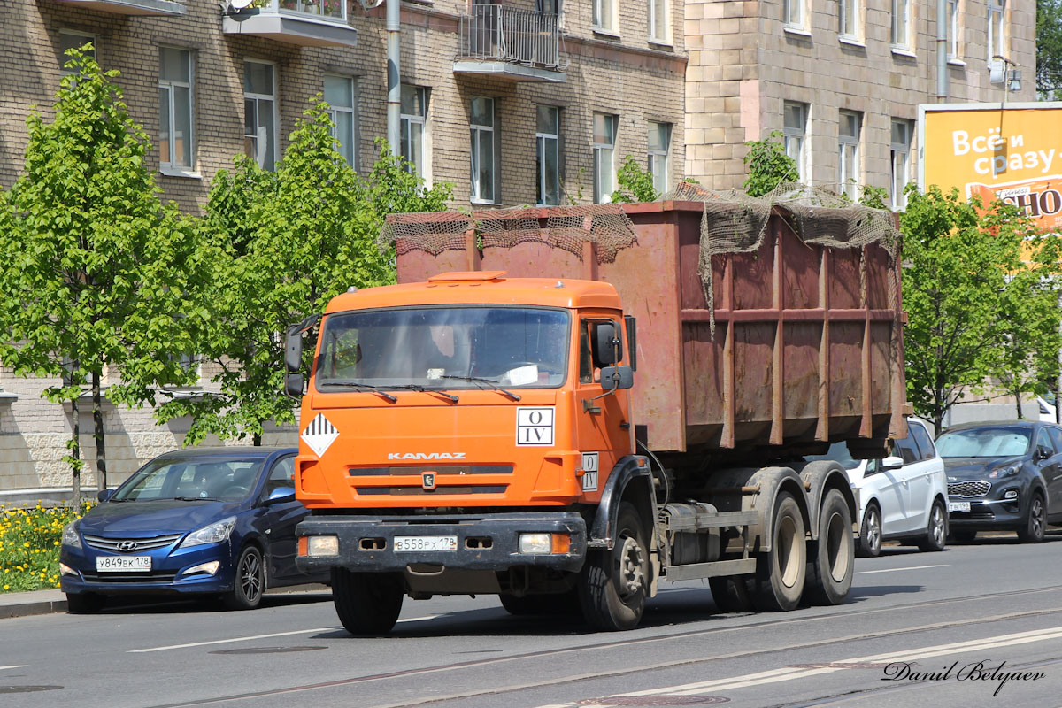 Санкт-Петербург, № В 558 РХ 178 — КамАЗ-65115-62