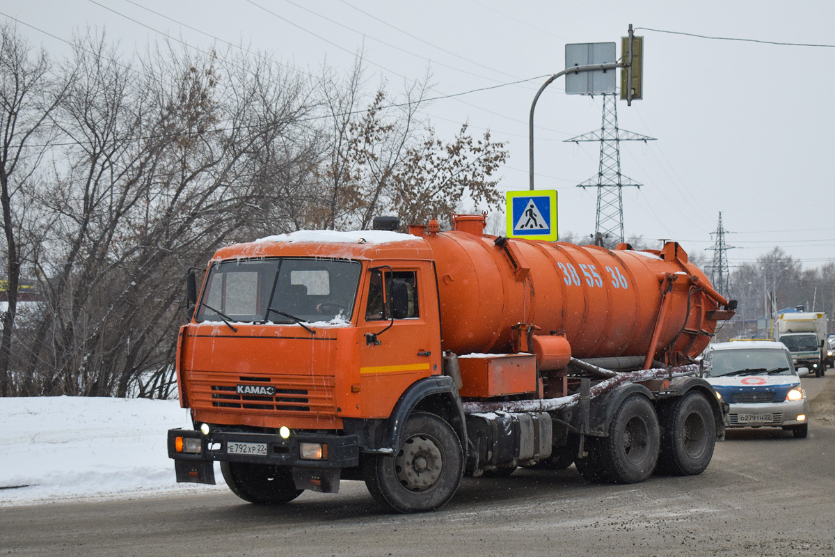 Алтайский край, № Е 792 ХР 22 — КамАЗ-53215-15 [53215R]