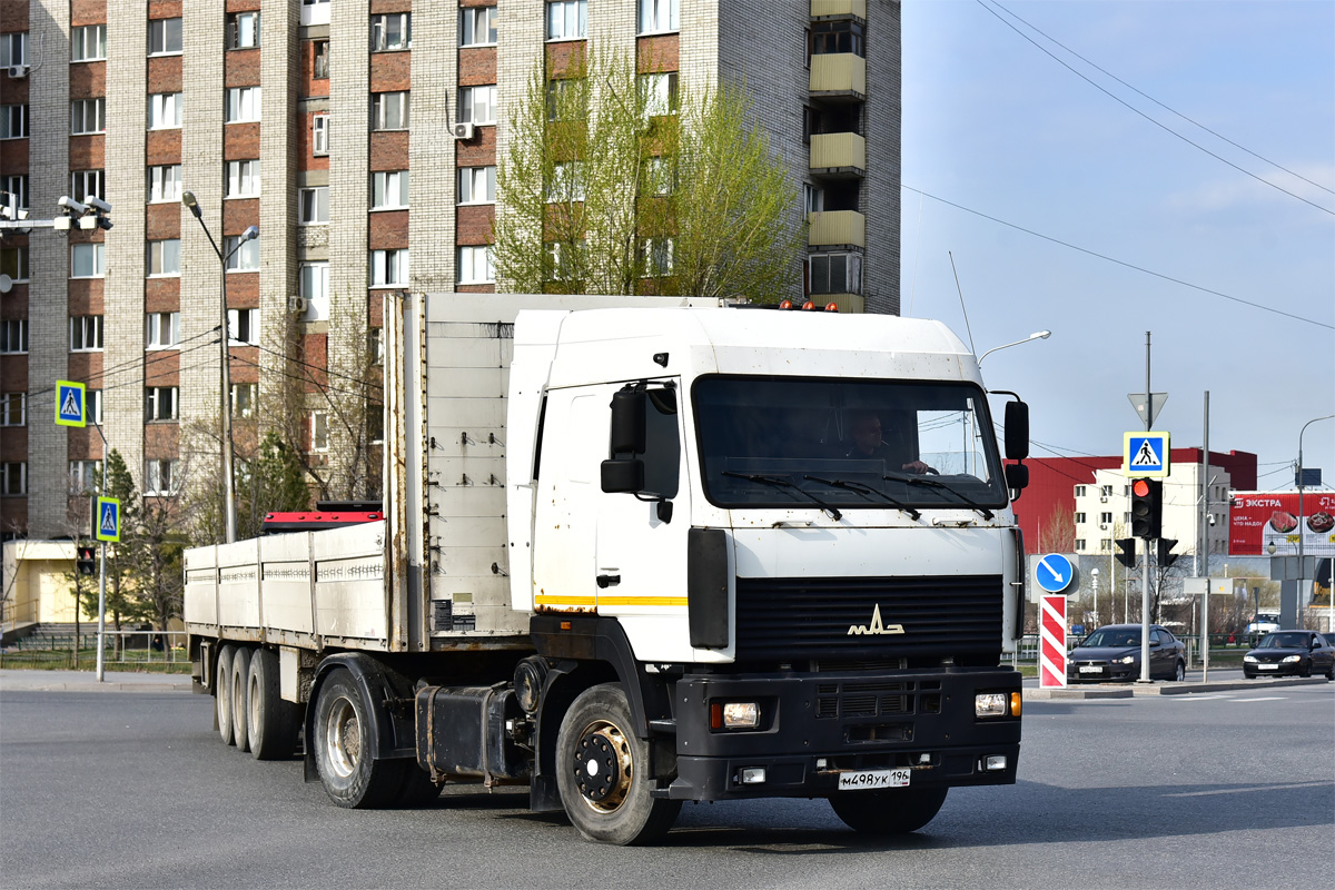 Свердловская область, № М 498 ХК 196 — МАЗ-5440A5