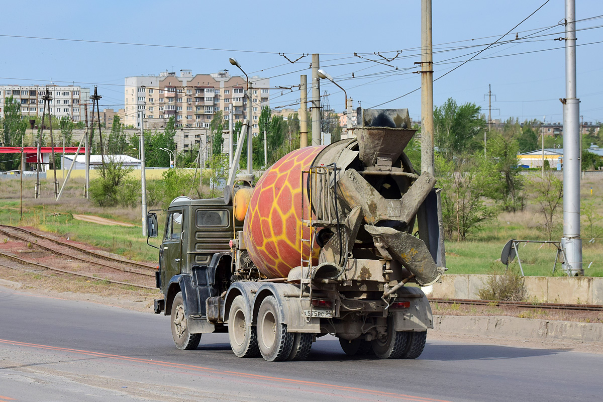 Волгоградская область, № А 575 РС 34 — КамАЗ-5511