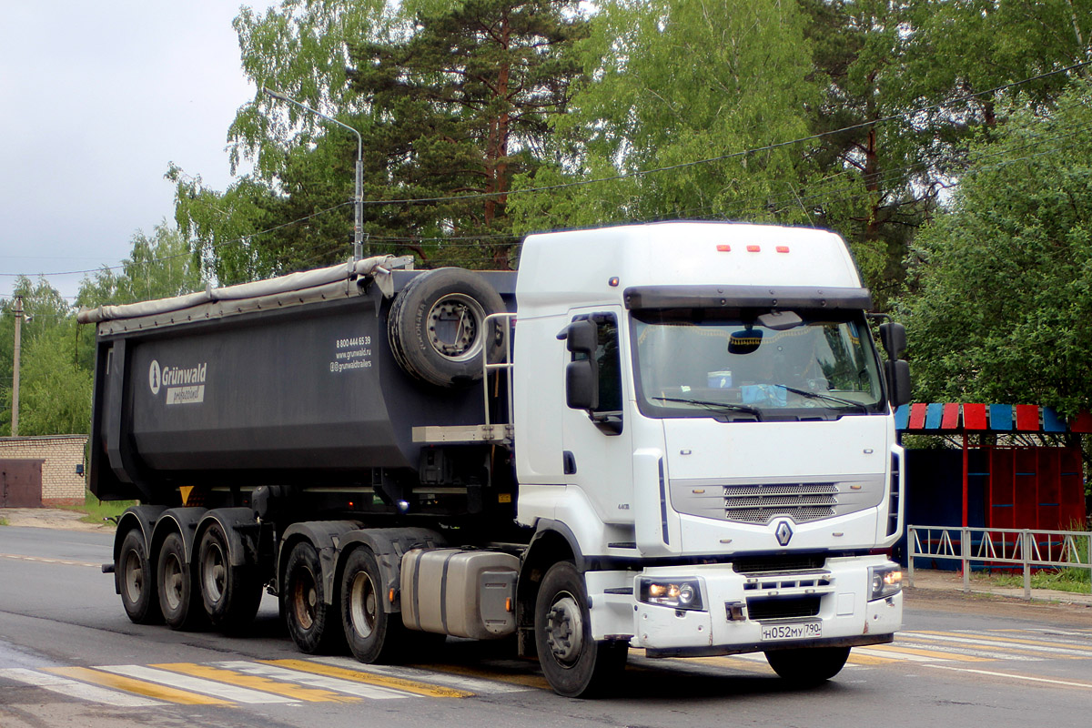 Московская область, № Н 052 МУ 790 — Renault Premium Lander [X9P]