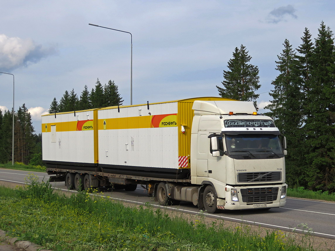 Удмуртия, № Т 508 НО 18 — Volvo ('2002) FH12.420