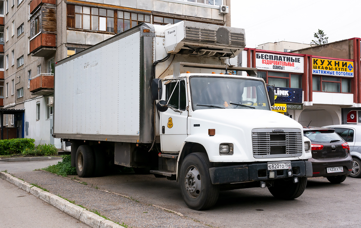 Башкортостан, № Е 820 ТО 702 — Freightliner Business Class FL