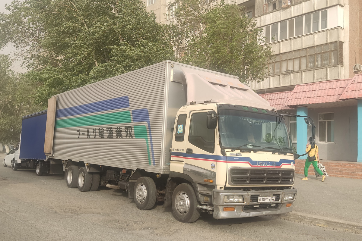 Алтайский край, № B 109 CX 122 — Isuzu Giga (общая модель)