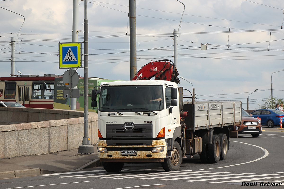 Санкт-Петербург, № Р 052 НУ 198 — Hino 700