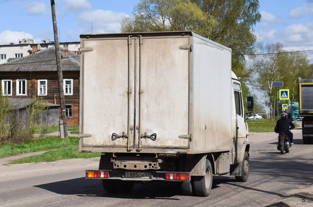 Тверская область, № Т 885 СН 69 — Mercedes-Benz Vario (общ.м)