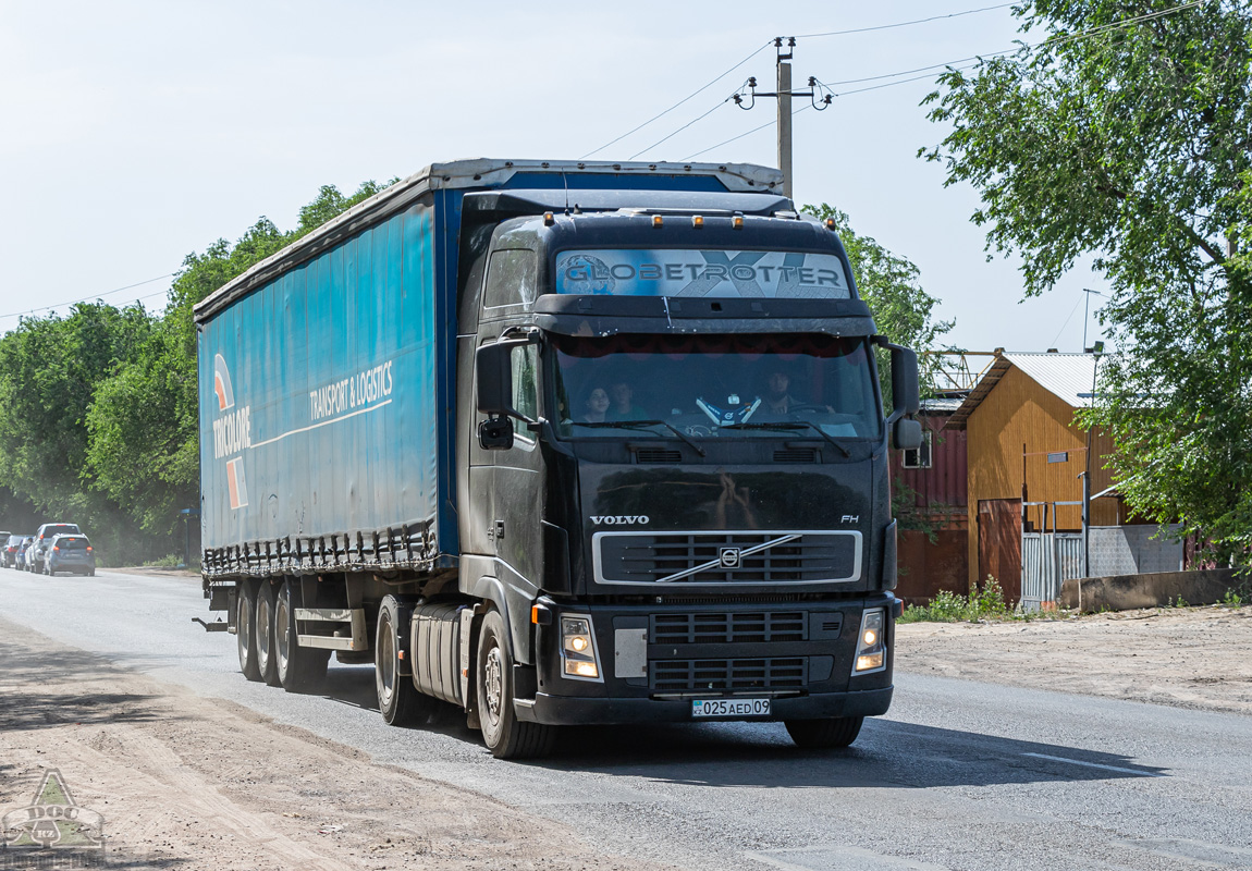 Карагандинская область, № 025 AED 09 — Volvo ('2002) FH12.440