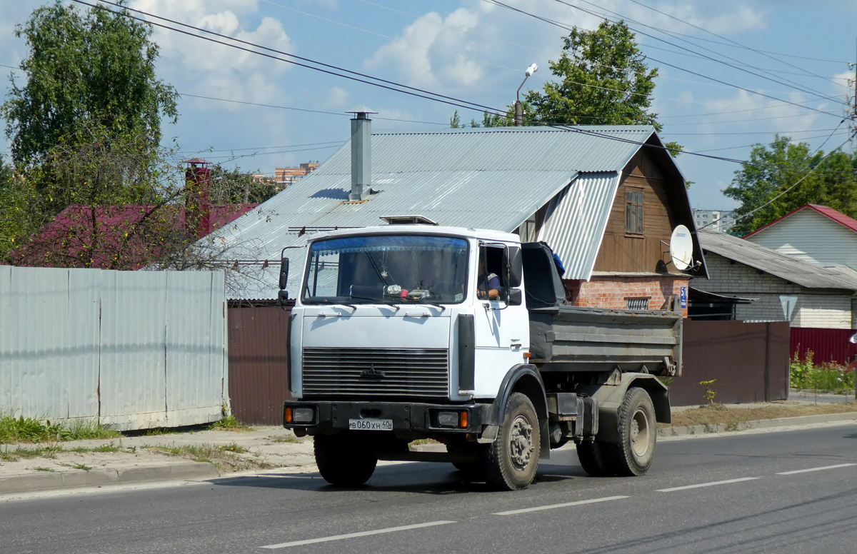 Калужская область, № В 060 ХН 40 — МАЗ-555102