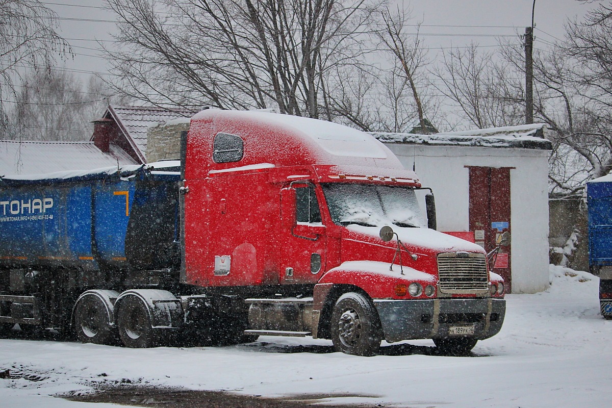 Тамбовская область, № Н 189 РК 68 — Freightliner Century Class