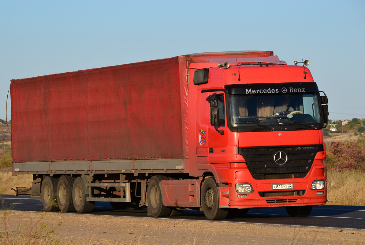 Брянская область, № К 844 УТ 32 — Mercedes-Benz Actros ('2003) 1844