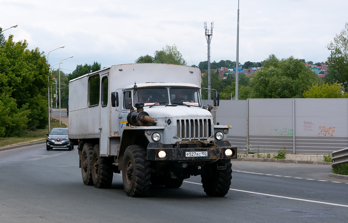 Башкортостан, № Р 527 АС 102 — Урал-325512