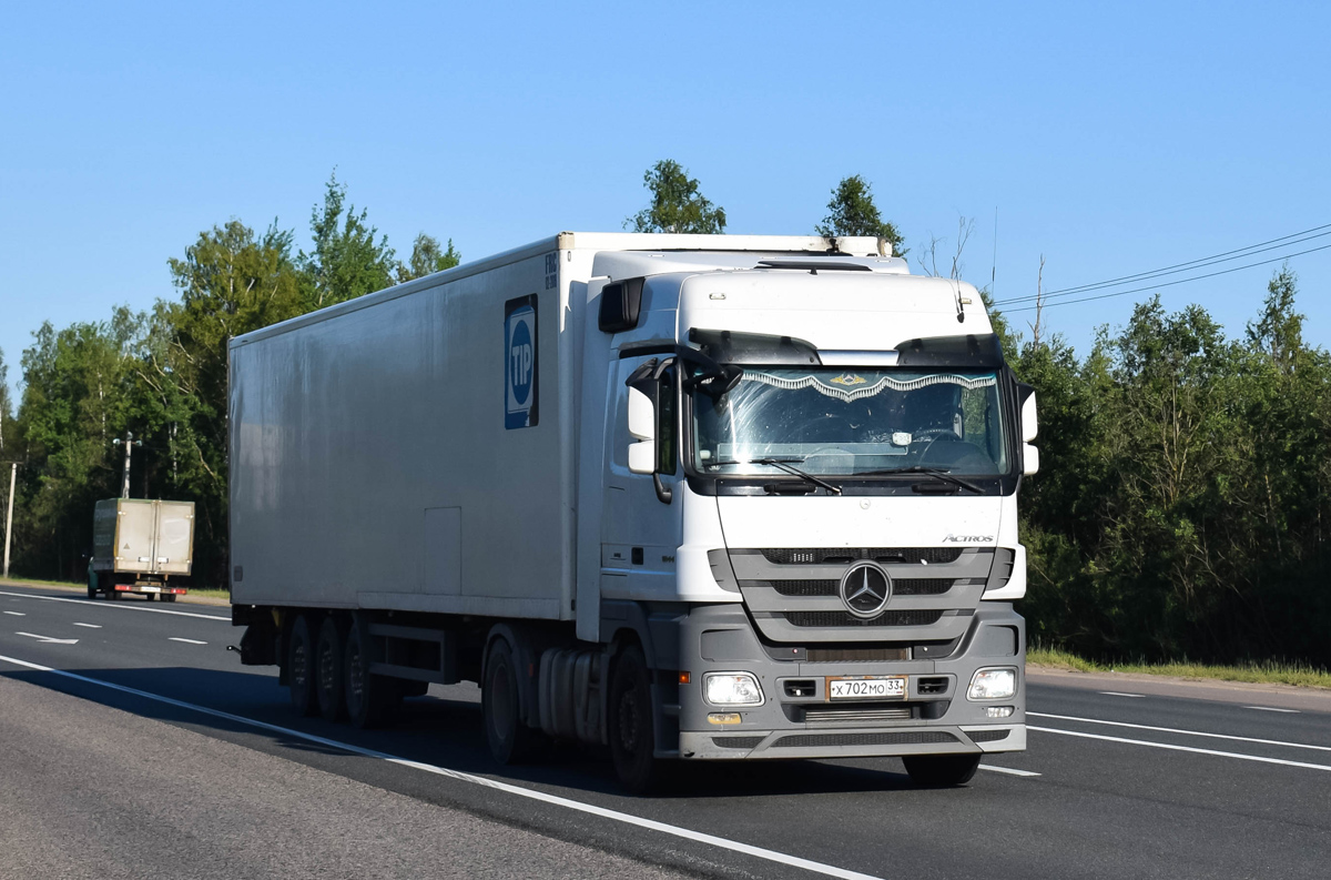 Владимирская область, № Х 702 МО 33 — Mercedes-Benz Actros ('2009) 1844