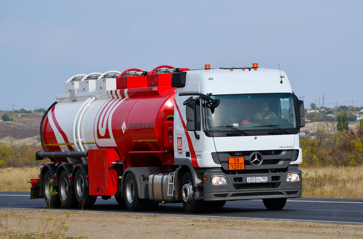 Волгоградская область, № С 003 УК 750 — Mercedes-Benz Actros '09 1844 [Z9M]