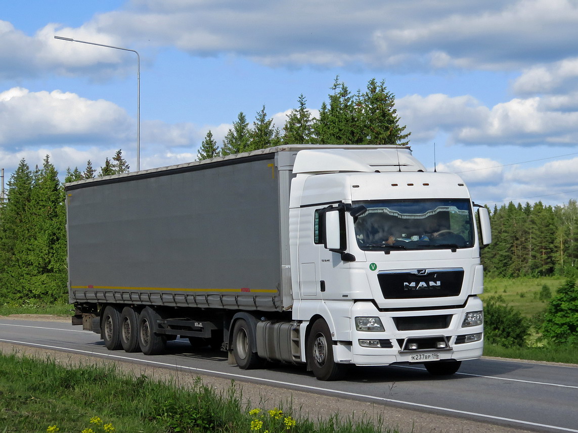 Свердловская область, № К 237 ВР 196 — MAN TGX ('2007) 18.440