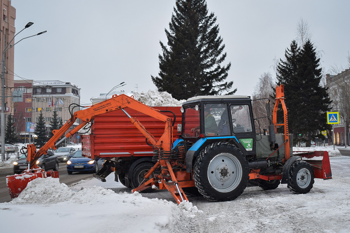 Алтайский край, № 4056 АР 22 — Беларус-82.1