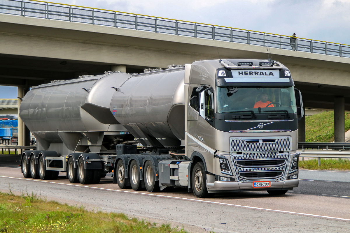 Финляндия, № OXB-799 — Volvo ('2012) FH16.750