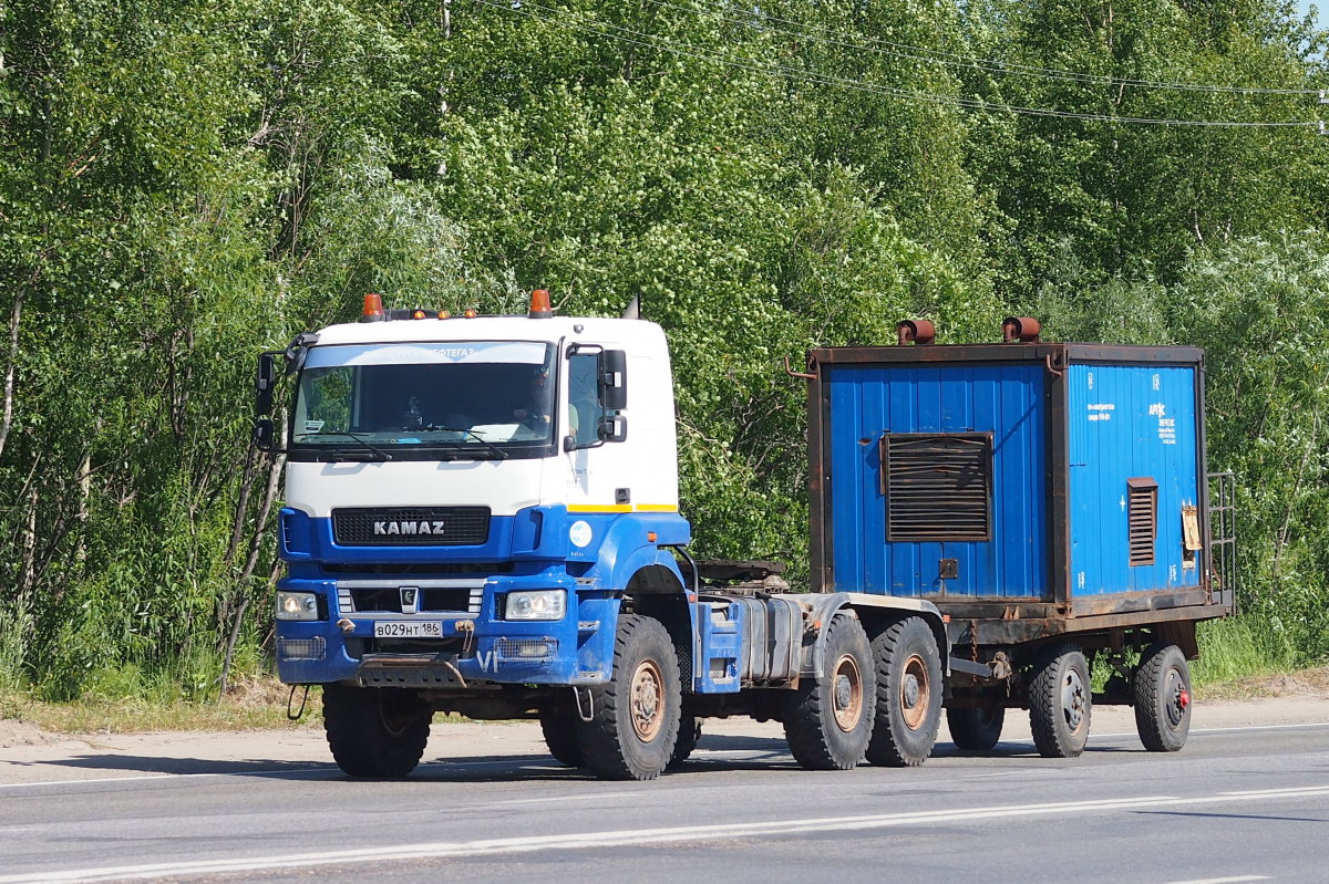 Ханты-Мансийский автоном.округ, № В 029 НТ 186 — КамАЗ-65802