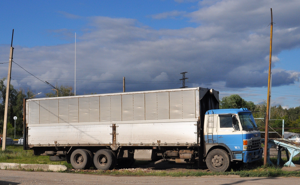 Омская область, № Е 002 РО 55 — Hino (общая модель)