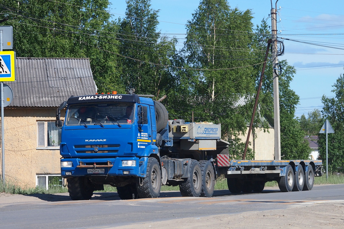 Ханты-Мансийский автоном.округ, № В 420 РХ 186 — КамАЗ-43118-RR [431185-R]