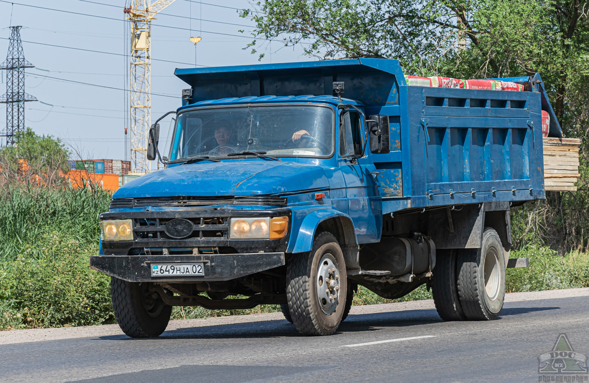 Алматы, № 649 HJA 02 — FAW Jiefang CA141 / CA1091