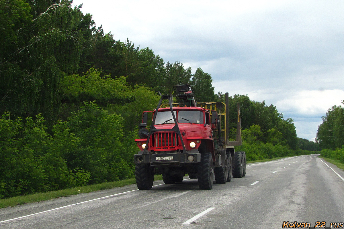 Алтайский край, № А 183 ХС 22 — Урал-5557-70