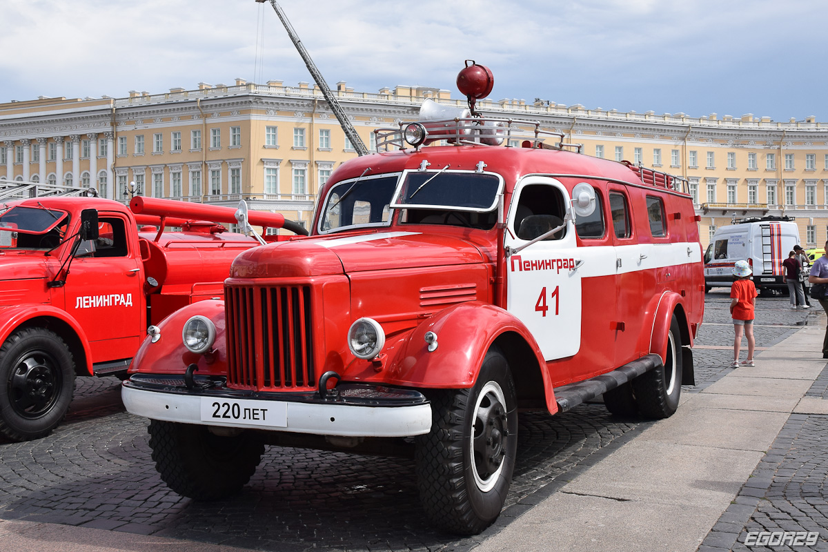 Санкт-Петербург, № (78) Б/Н 0072 — ЗИЛ-164; Санкт-Петербург — Автомобили без номеров; Санкт-Петербург — Парад, посвящённый 220-летию со дня образования пожарной охраны Санкт‑Петербурга (30.06.2023 г.)