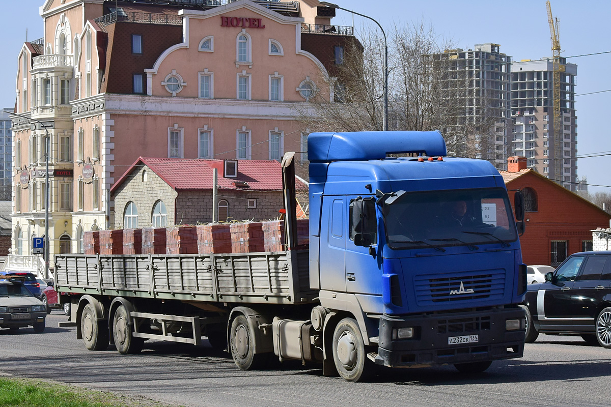 Волгоградская область, № А 232 СК 134 — МАЗ-5440A8