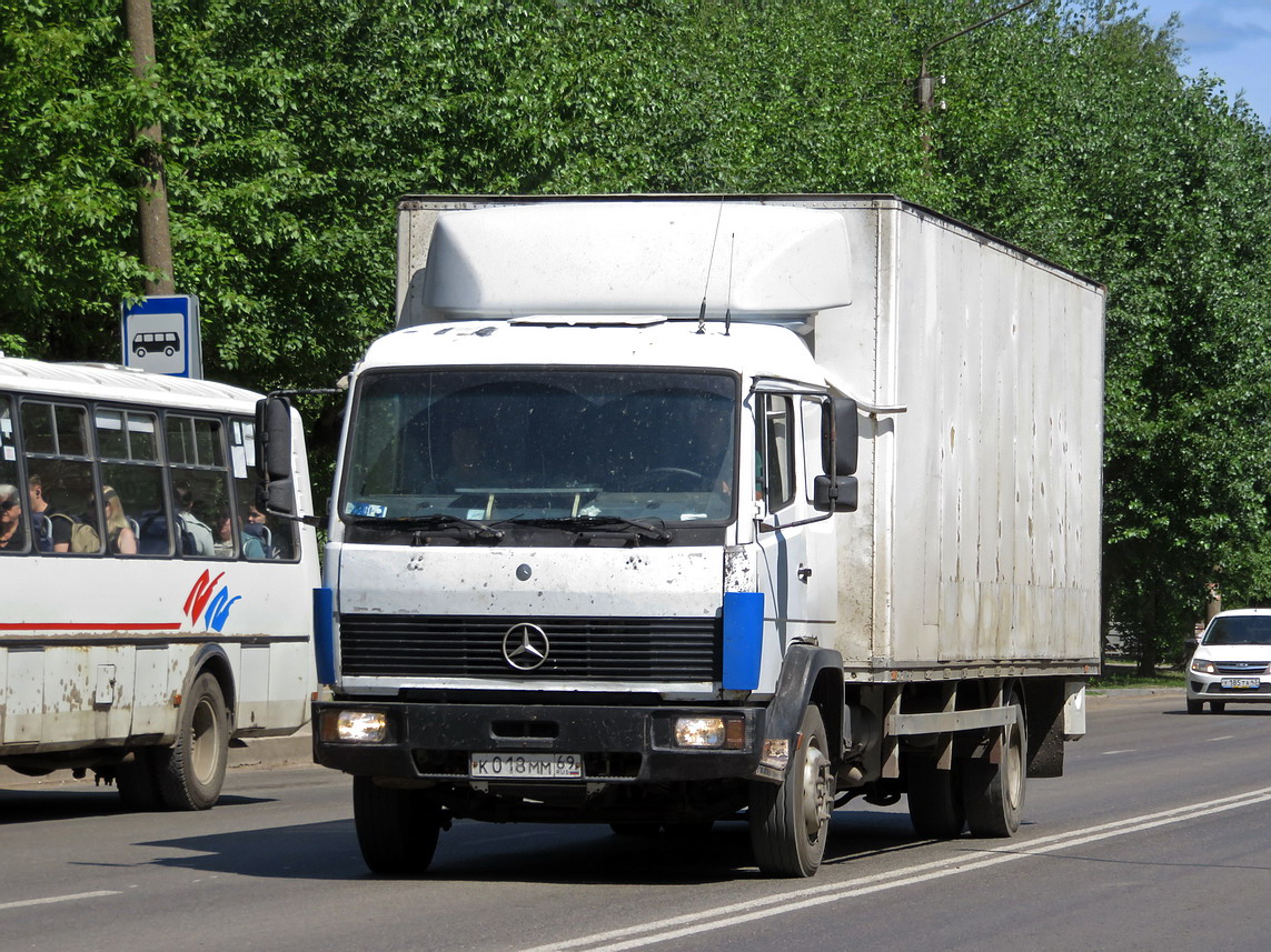 Кировская область, № К 018 ММ 69 — Mercedes-Benz LK (общ. мод.)