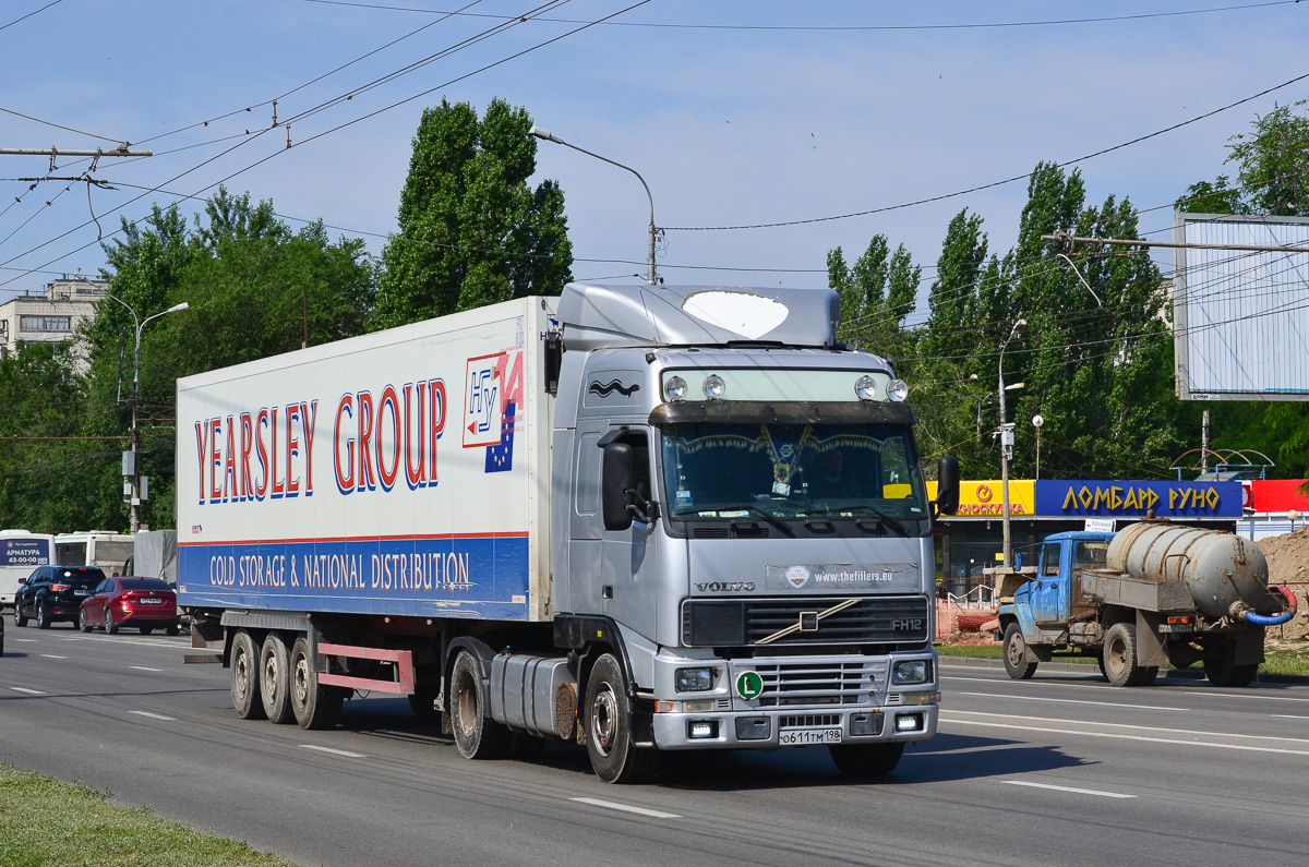 Дагестан, № О 611 ТМ 198 — Volvo ('1993) FH12.420