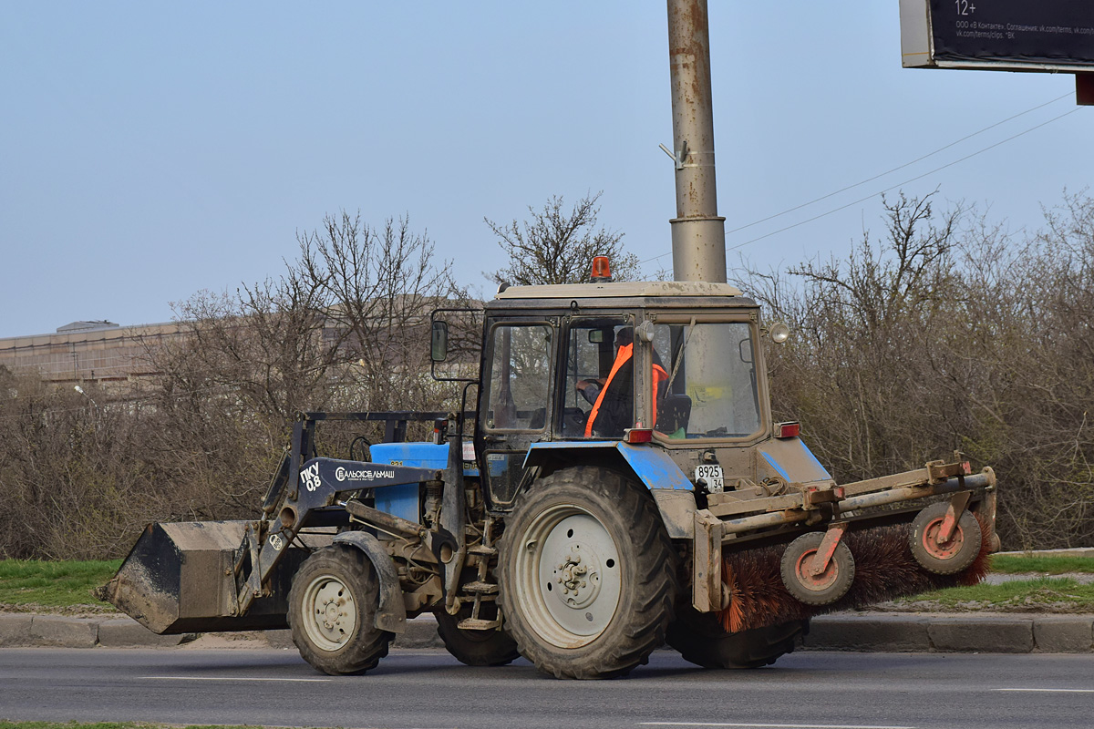 Волгоградская область, № 8925 ЕА 34 — Беларус-82.1