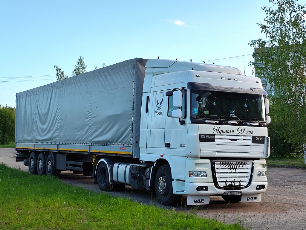 Москва, № В 618 ВК 799 — DAF XF105 FT