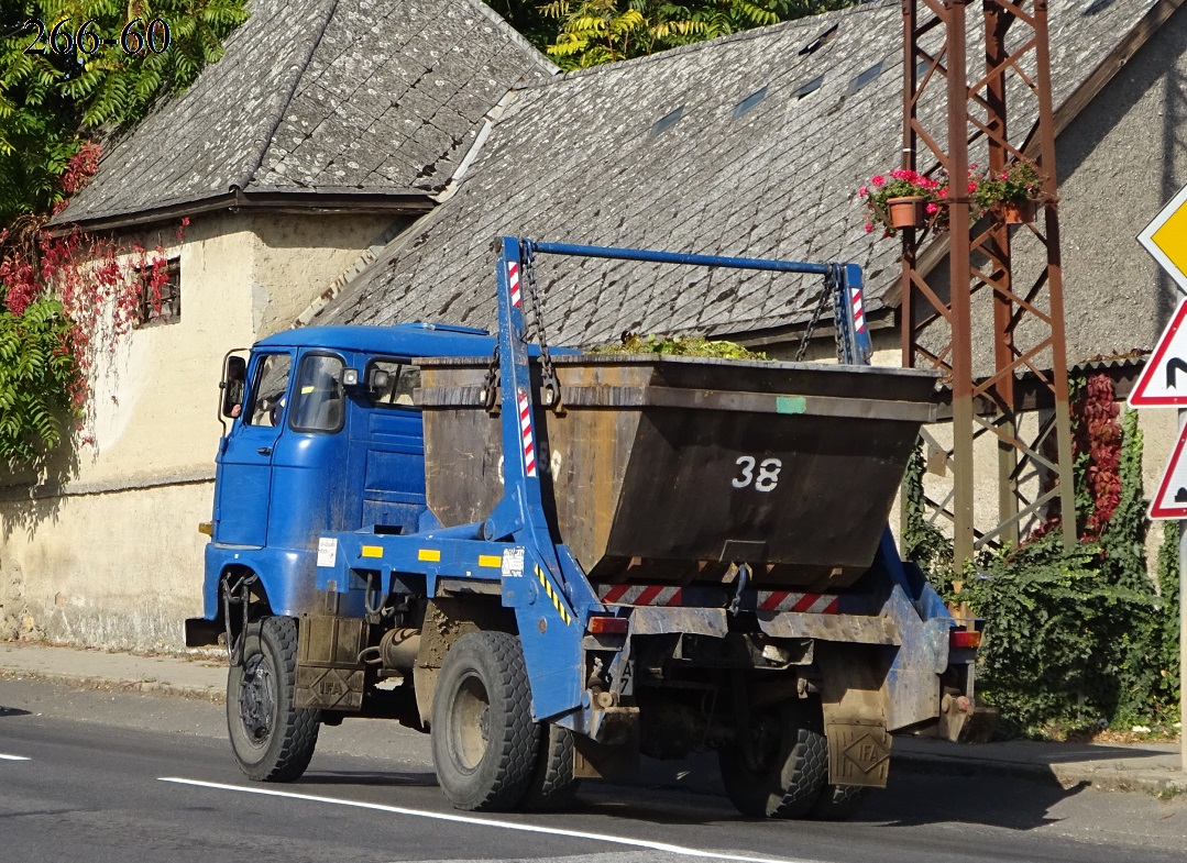 Венгрия, № JTA-257 — IFA W50LA/K, LA/Z; Венгрия — Сбор винограда в Венгрии