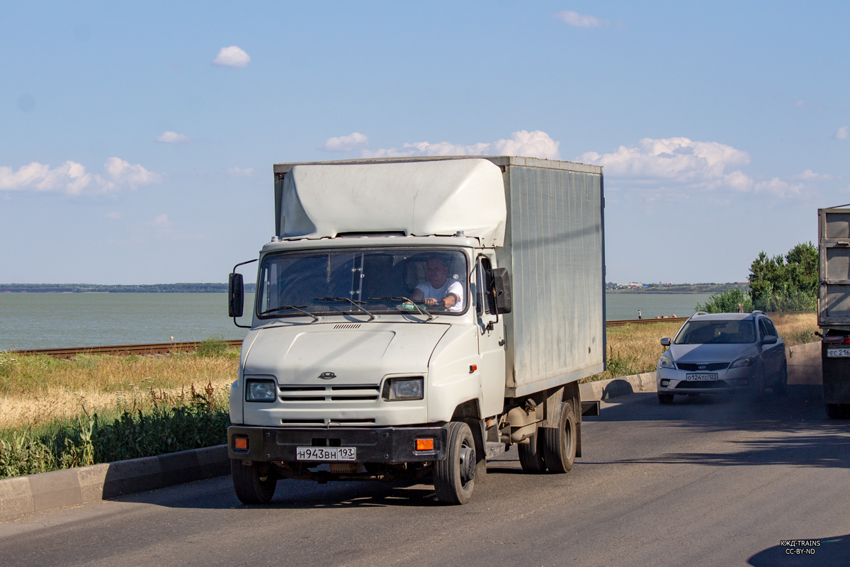 Краснодарский край, № Н 943 ВН 193 — ЗИЛ-5301ЕО "Бычок"