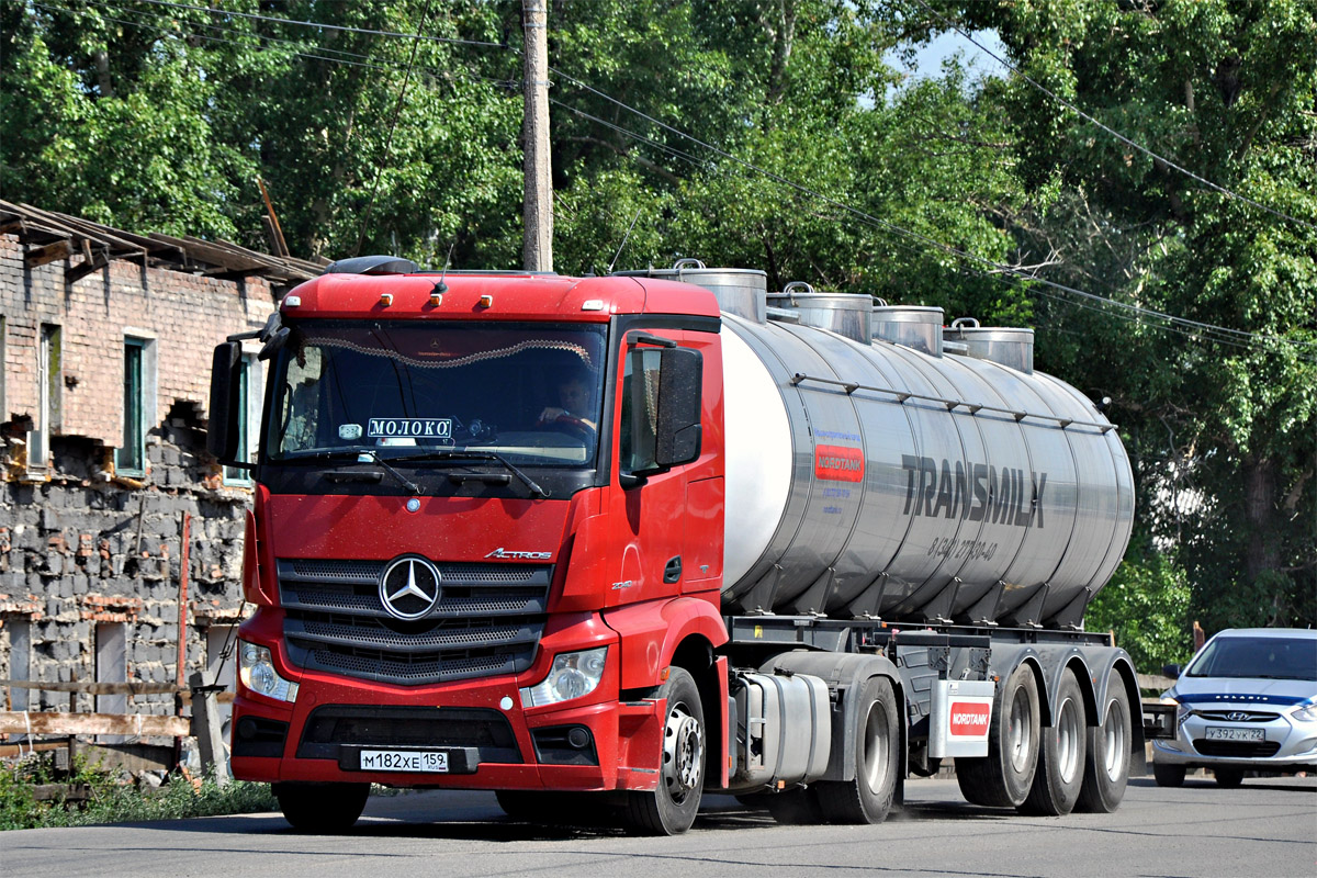 Пермский край, № М 182 ХЕ 159 — Mercedes-Benz Actros ('2011)