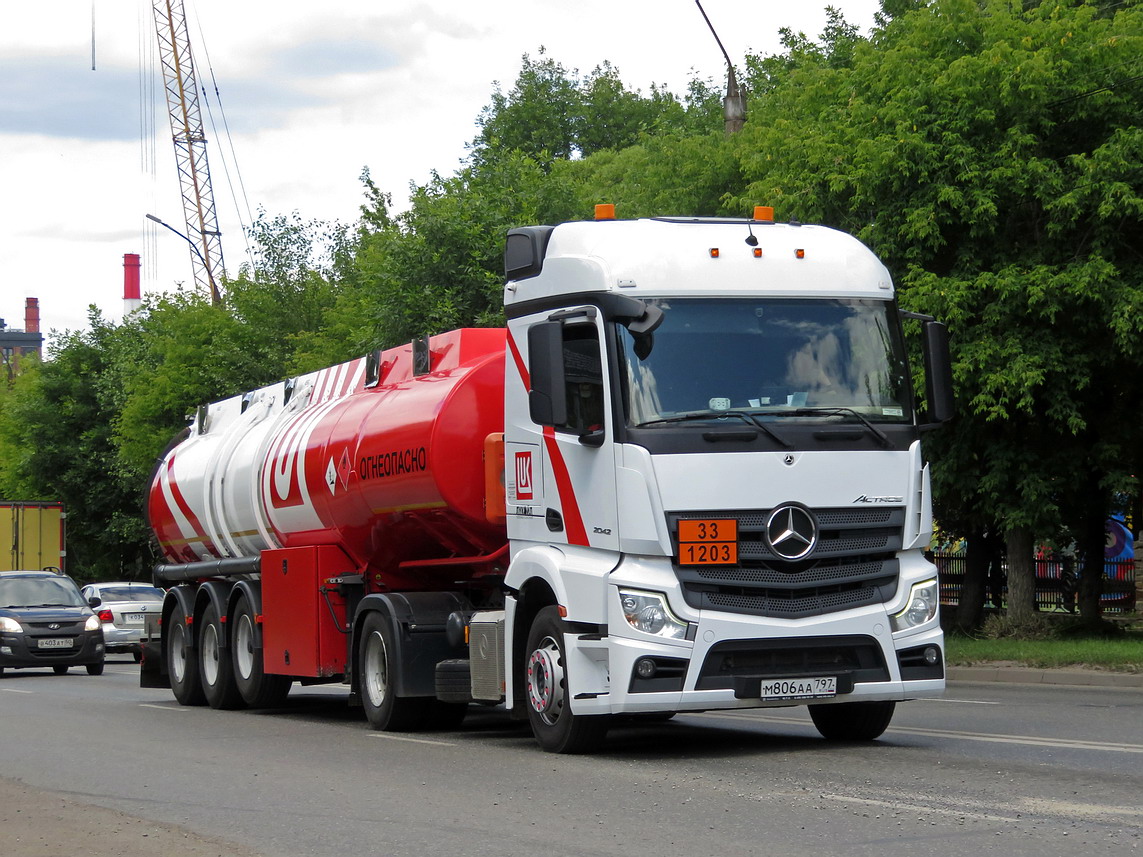 Московская область, № М 806 АА 797 — Mercedes-Benz Actros '18 1842 [Z9M]