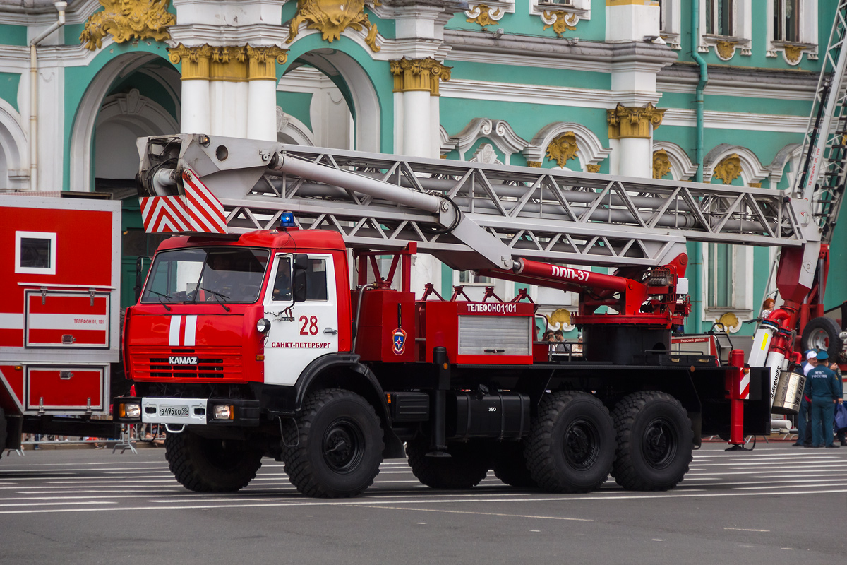 Санкт-Петербург, № В 495 КО 98 — КамАЗ-43118-15 [43118R]; Санкт-Петербург — Парад, посвящённый 220-летию со дня образования пожарной охраны Санкт‑Петербурга (30.06.2023 г.)