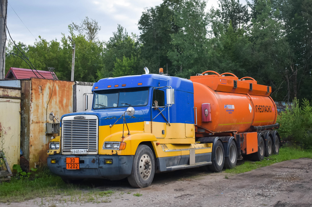 Тверская область, № А 648 ЕМ 69 — Freightliner FLD 120