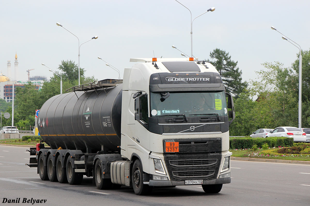 Башкортостан, № С 070 МХ 102 — Volvo ('2012) FH.460 [X9P]