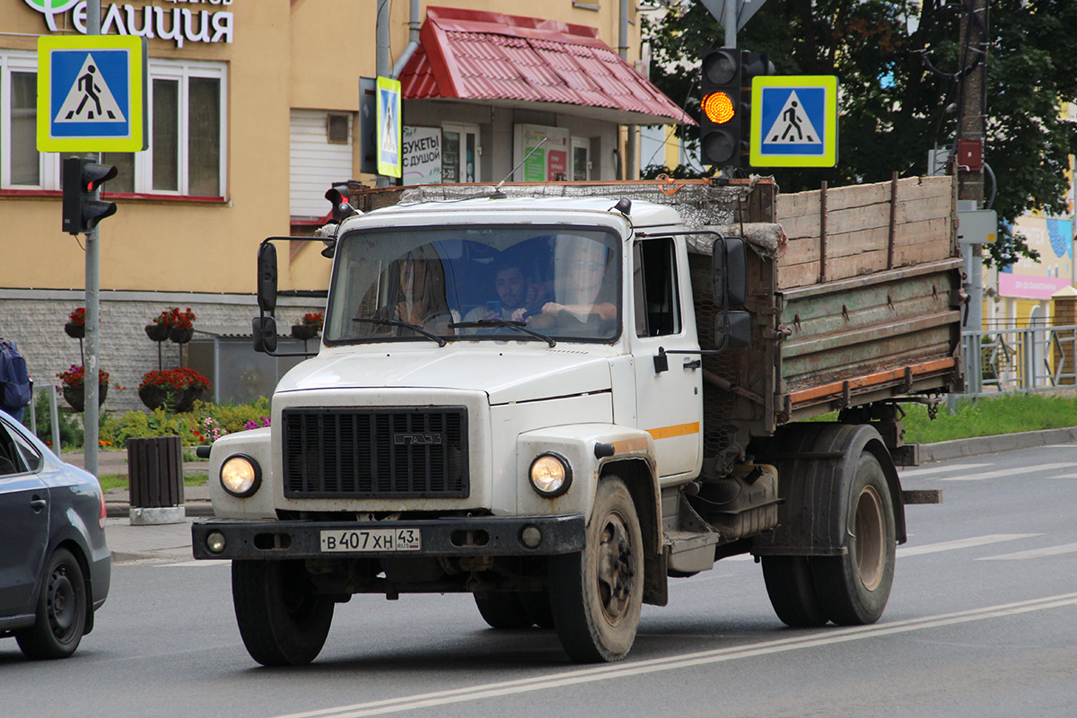 Кировская область, № В 407 ХН 43 — ГАЗ-33098