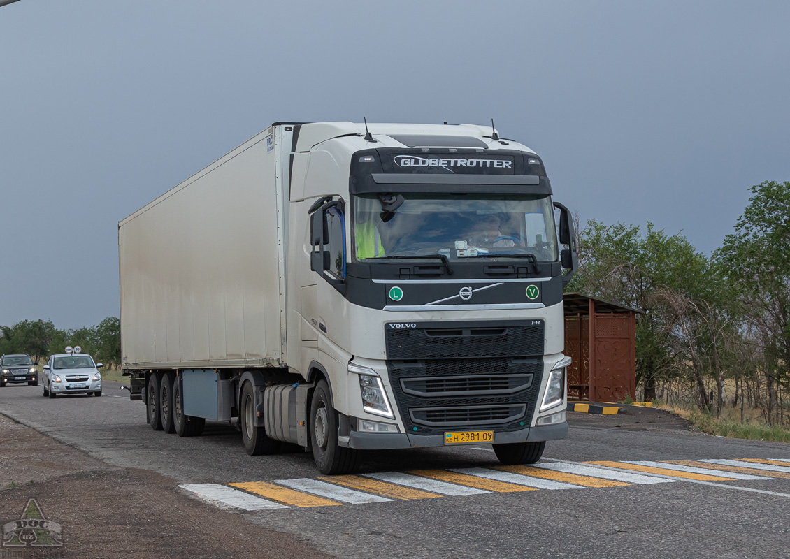 Карагандинская область, № H 2981 09 — Volvo ('2012) FH.460 [X9P]