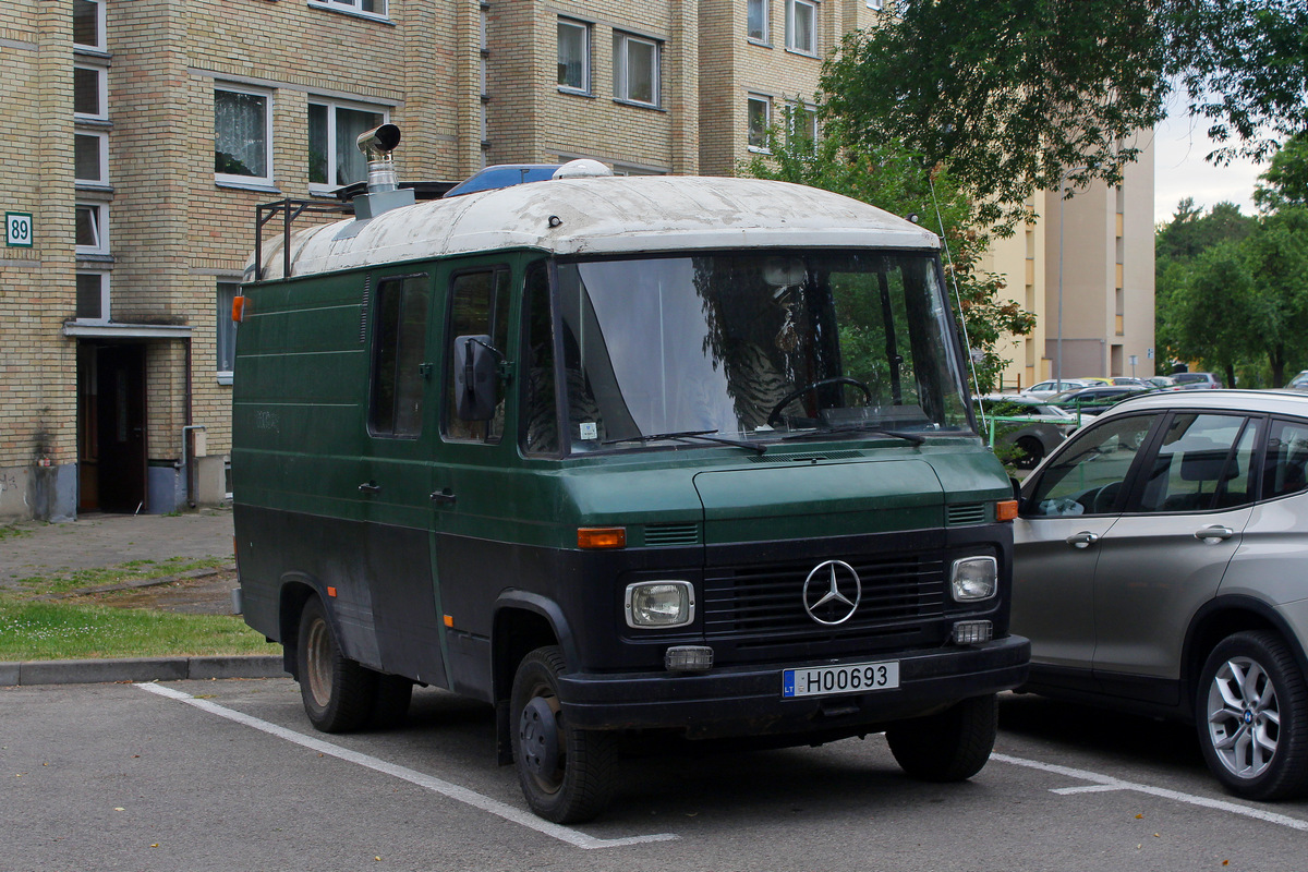 Литва, № H00693 — Mercedes-Benz T2 ('1967)