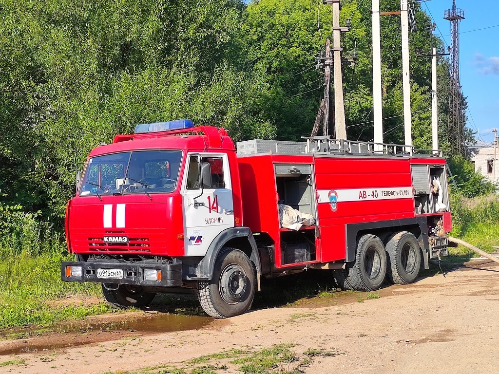 Тверская область, № О 915 СМ 69 — КамАЗ-53215 [532150]