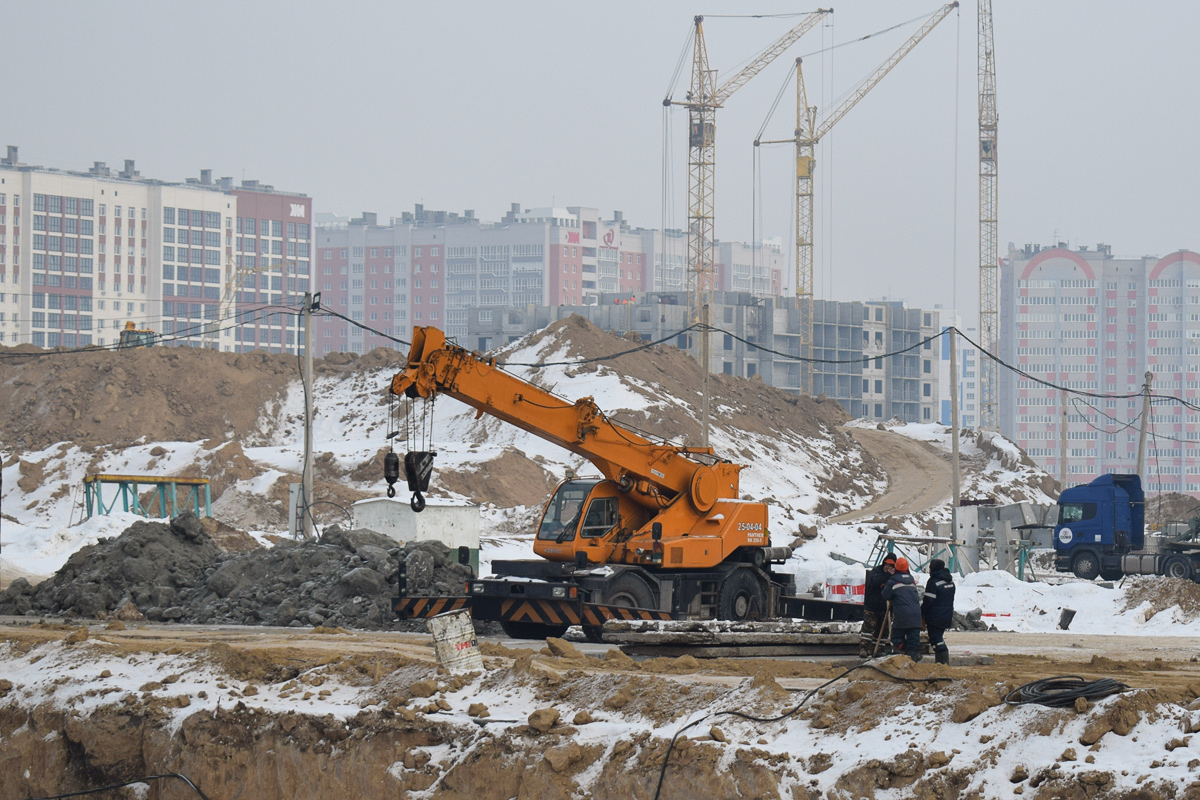 Алтайский край, № (22) Б/Н СТ 0972 — Kobelco (общая модель); Алтайский край — Спецтехника с нечитаемыми (неизвестными) номерами