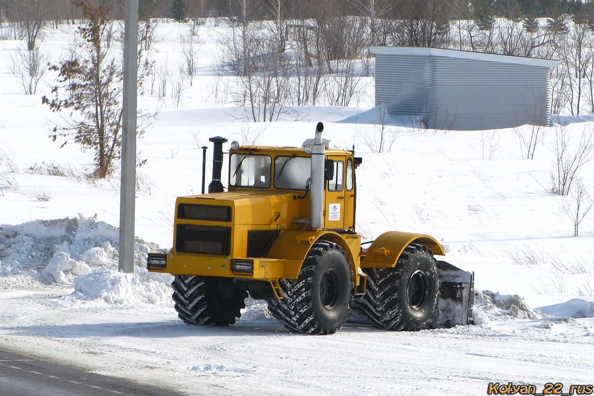 Алтайский край, № 7327 АА 22 — К-700А, К-701