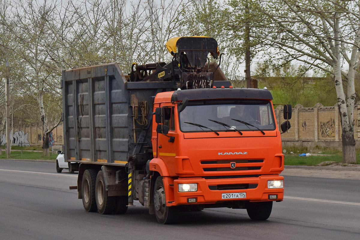 Волгоградская область, № Е 201 ТА 134 — КамАЗ-65115 (общая модель)