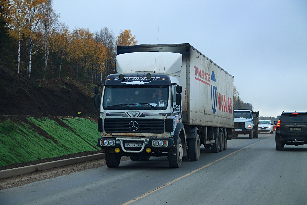 Оренбургская область, № М 538 РС 56 — Mercedes-Benz NG (общ. мод.)