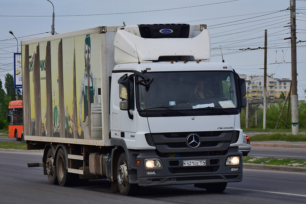 Волгоградская область, № Е 421 ОЕ 134 — Mercedes-Benz Axor 2528